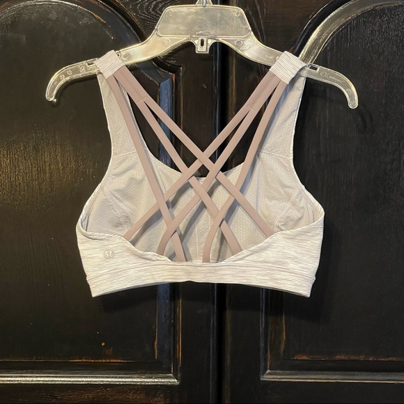 Lululemon Free To Be Serene Bra C/D Cup
WFSNB / Violet Verbena - Picture 2 of 5